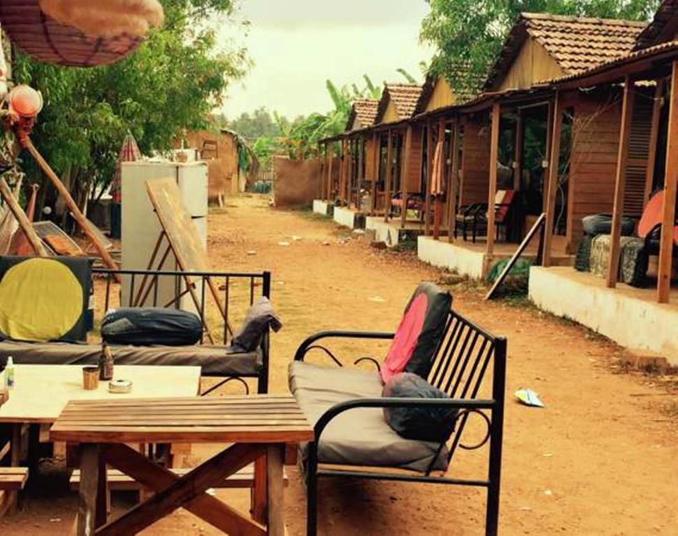 Wonderland Hostel Anjuna Exteriör bild
